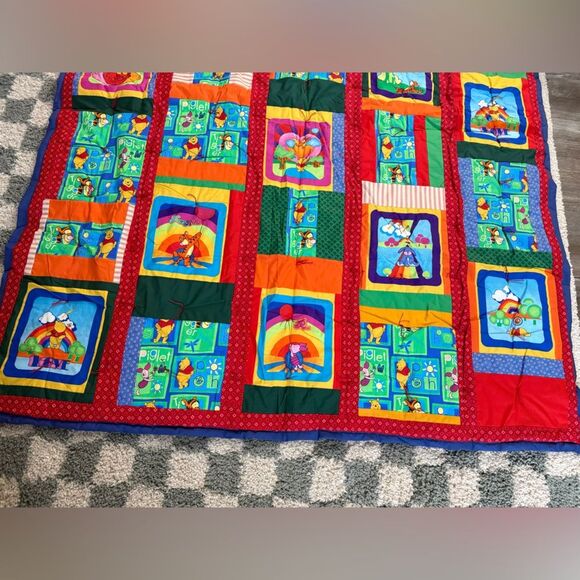 VTG Hand Tied Hand Made Pooh & Friends Disney Multi Color Patchwork Quilt RARE - Picture 3 of 12
